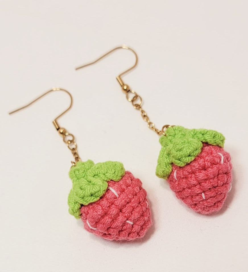 Crochet Strawberry Earrings - 2 color options