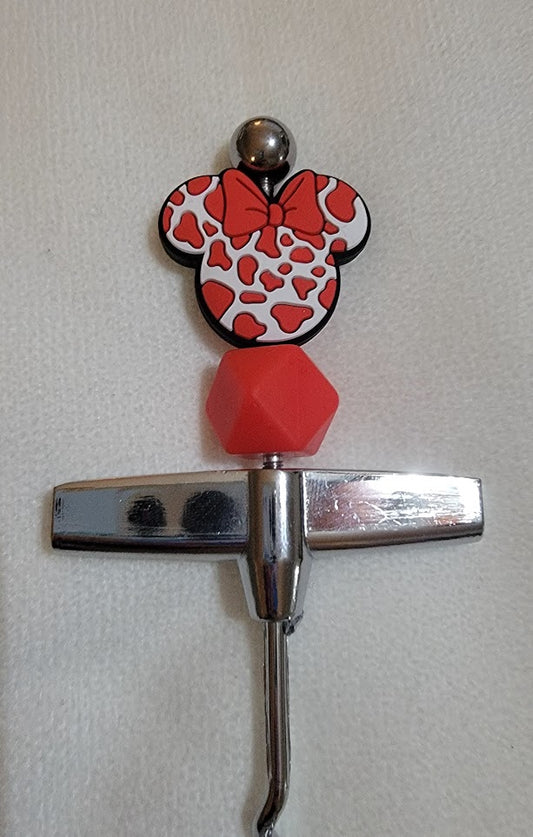 Minnie - Cork Screw