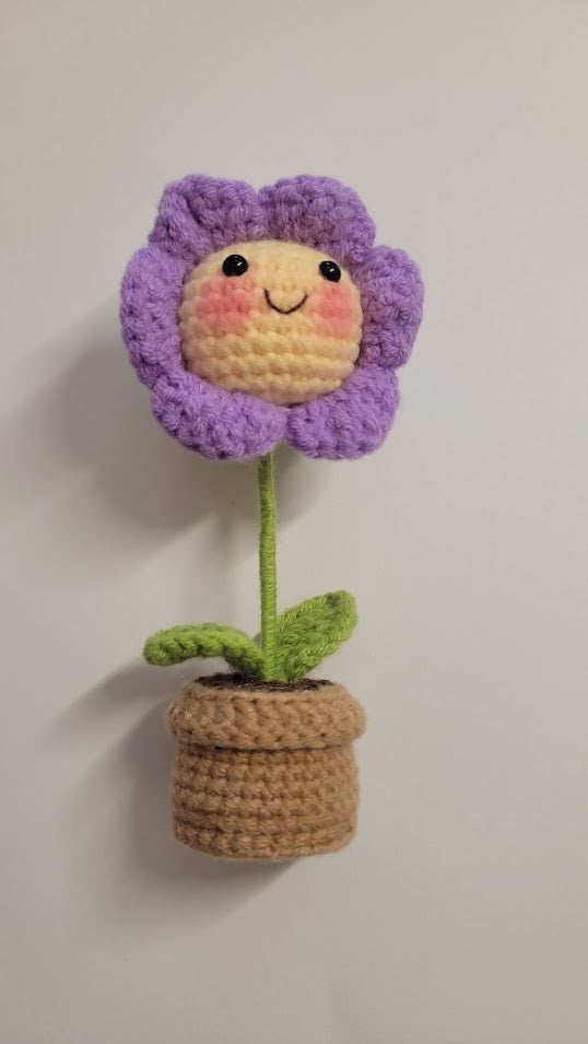 Crochet Daisy - 3 Color Options