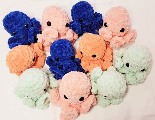 Mini Crochet Octopus - multiple colors