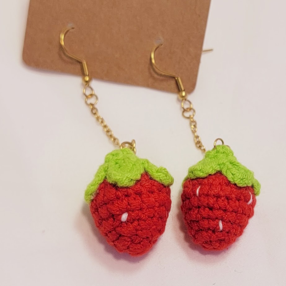 Crochet Strawberry Earrings - 2 color options